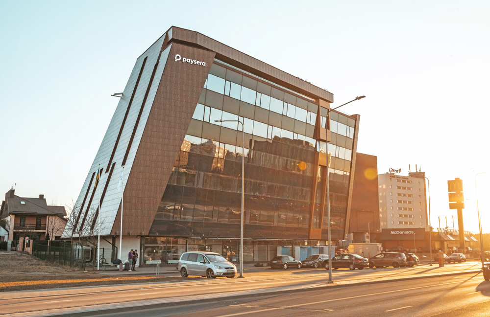 Pirmasis Paysera bankomatas jau veikia Vilniuje